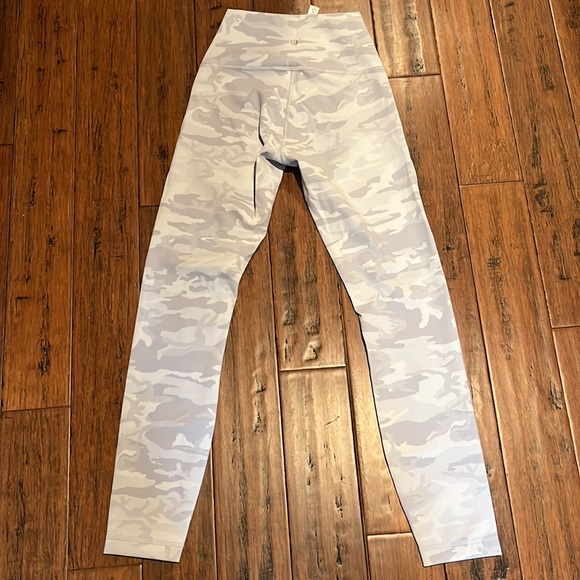 Lululemon X Soul Cycle “White Camo” Leggings - Picture 4 of 5